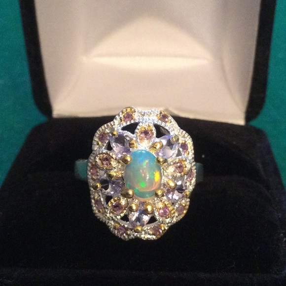 Outstanding AA+ Genuine Natural Opal with Tanzanite - Picture 13 of 14